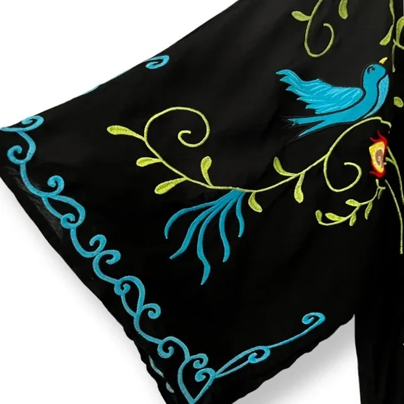 Maxi Floral Bohemian Embroidered Dress - Picture 3 of 4